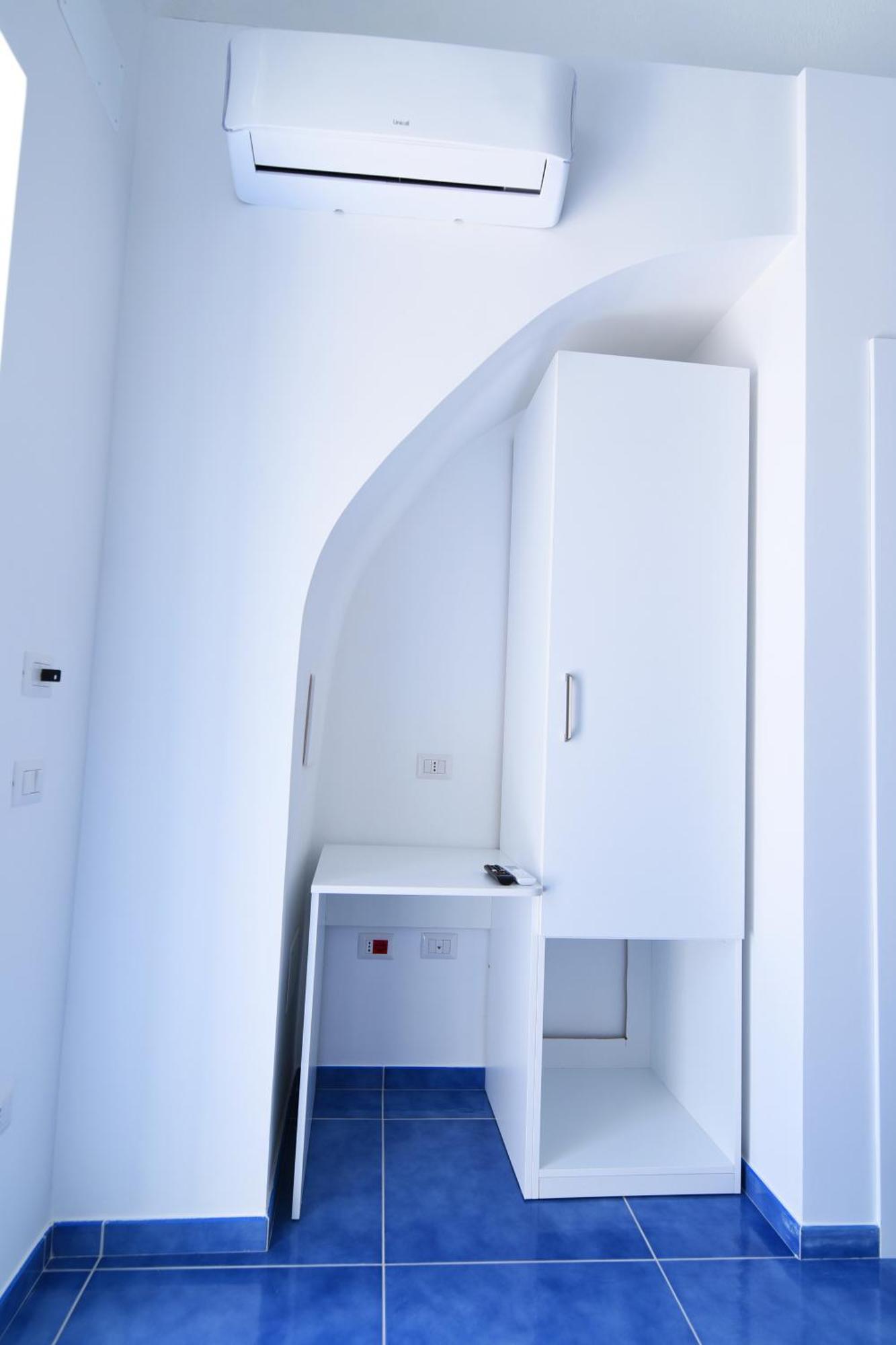 B&B Blue View Фуроре Екстер'єр фото