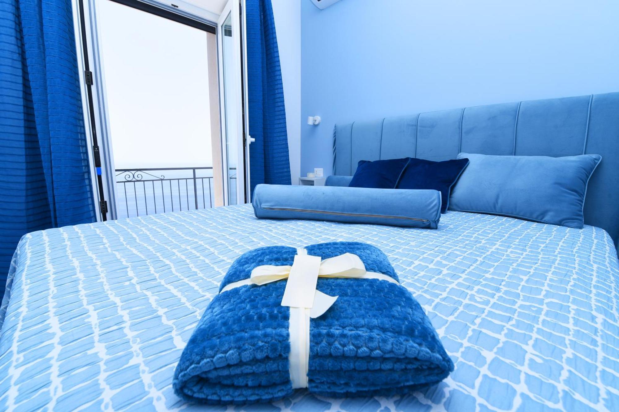 B&B Blue View Фуроре Екстер'єр фото