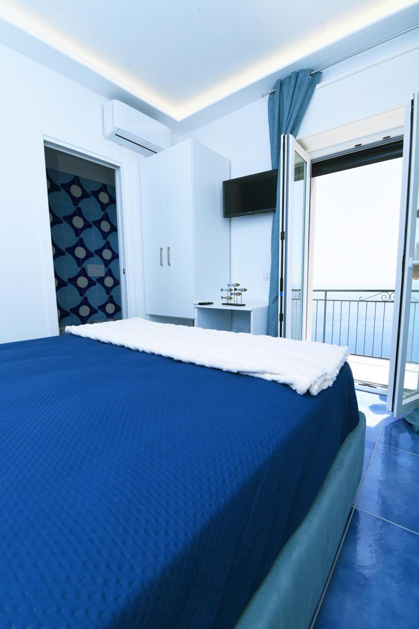 B&B Blue View Фуроре Екстер'єр фото
