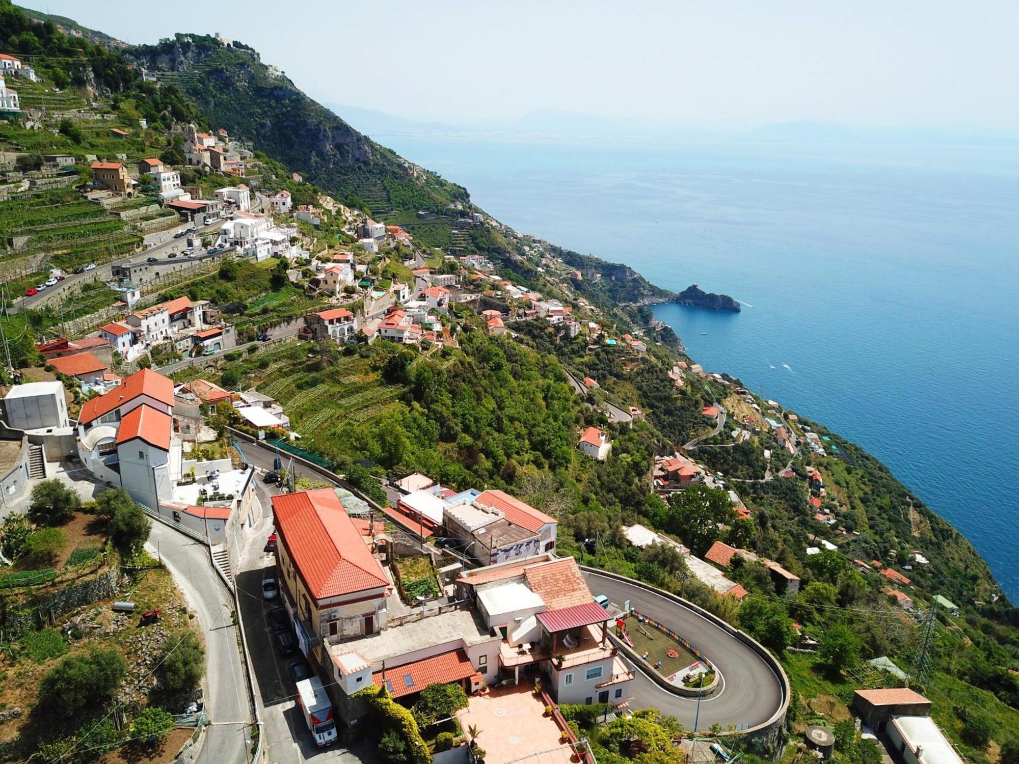 B&B Blue View Фуроре Екстер'єр фото