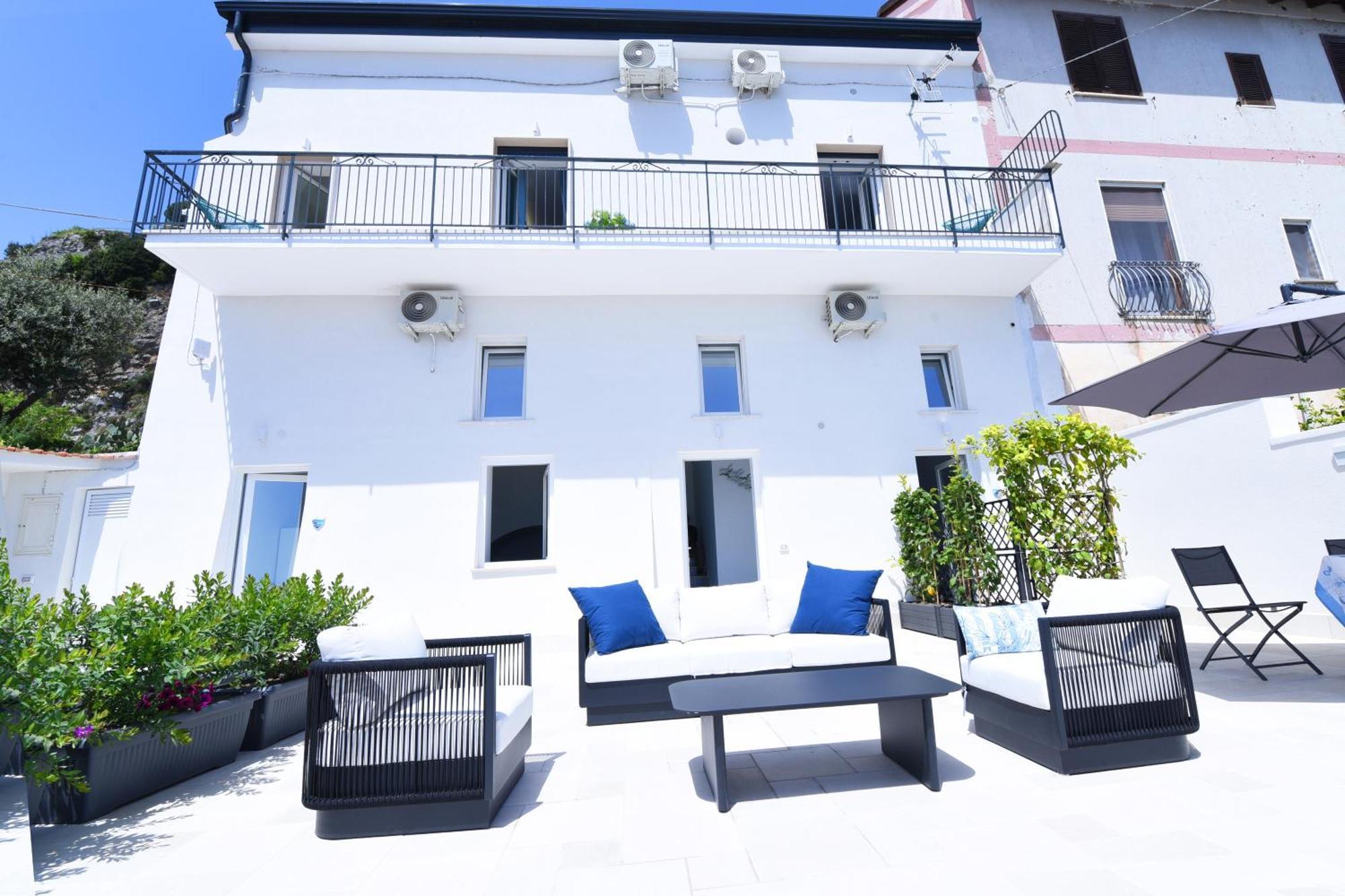 B&B Blue View Фуроре Екстер'єр фото